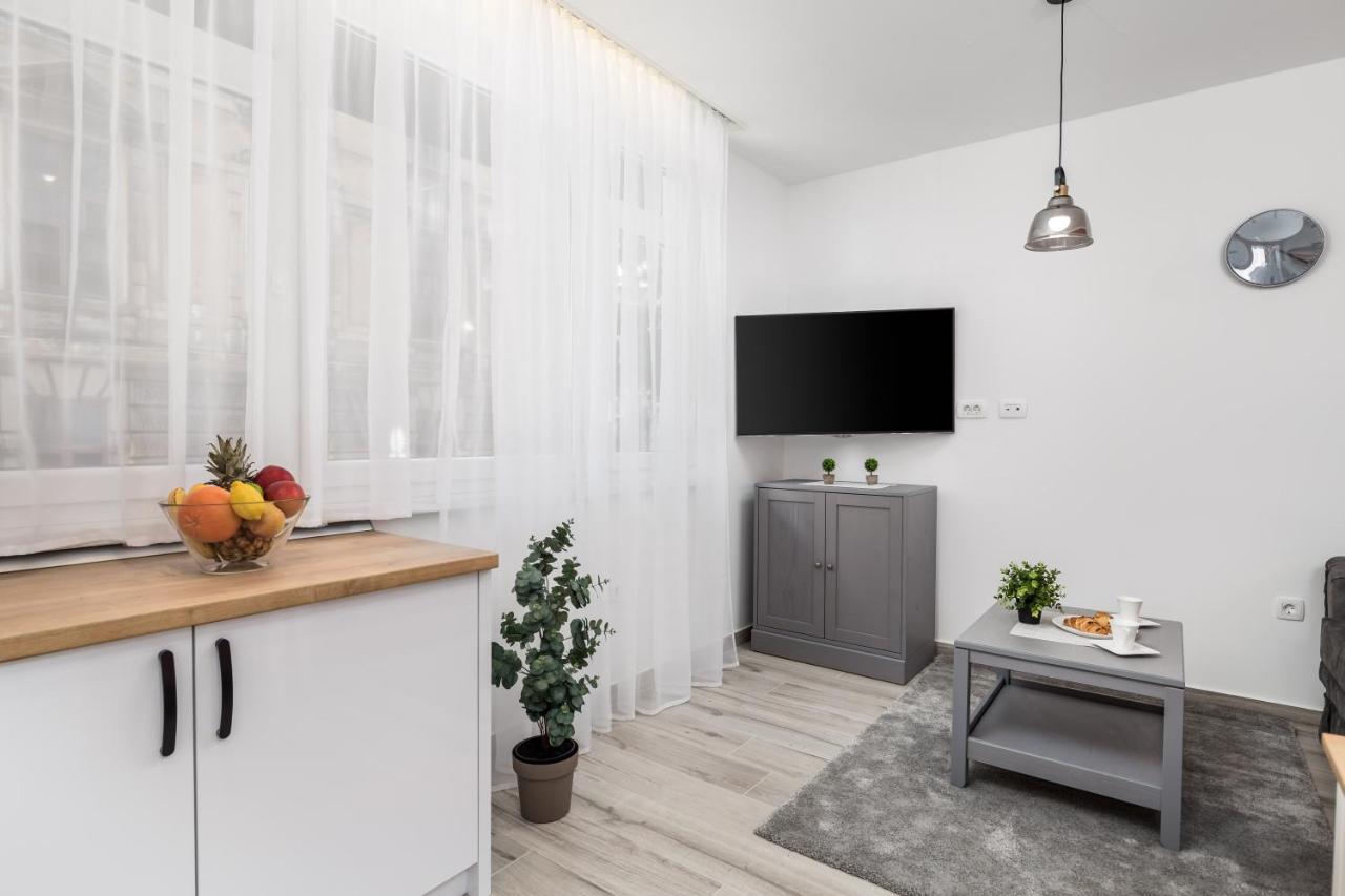Srnec Apartments - Ciottina Rijeka Bagian luar foto