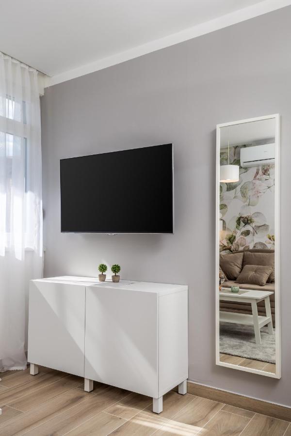 Srnec Apartments - Ciottina Rijeka Bagian luar foto