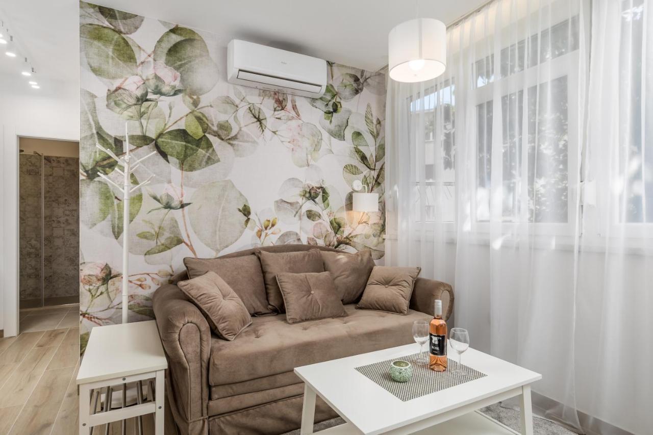 Srnec Apartments - Ciottina Rijeka Bagian luar foto