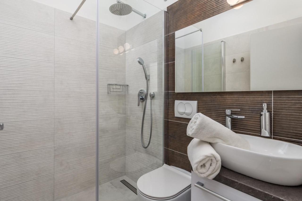 Srnec Apartments - Ciottina Rijeka Bagian luar foto
